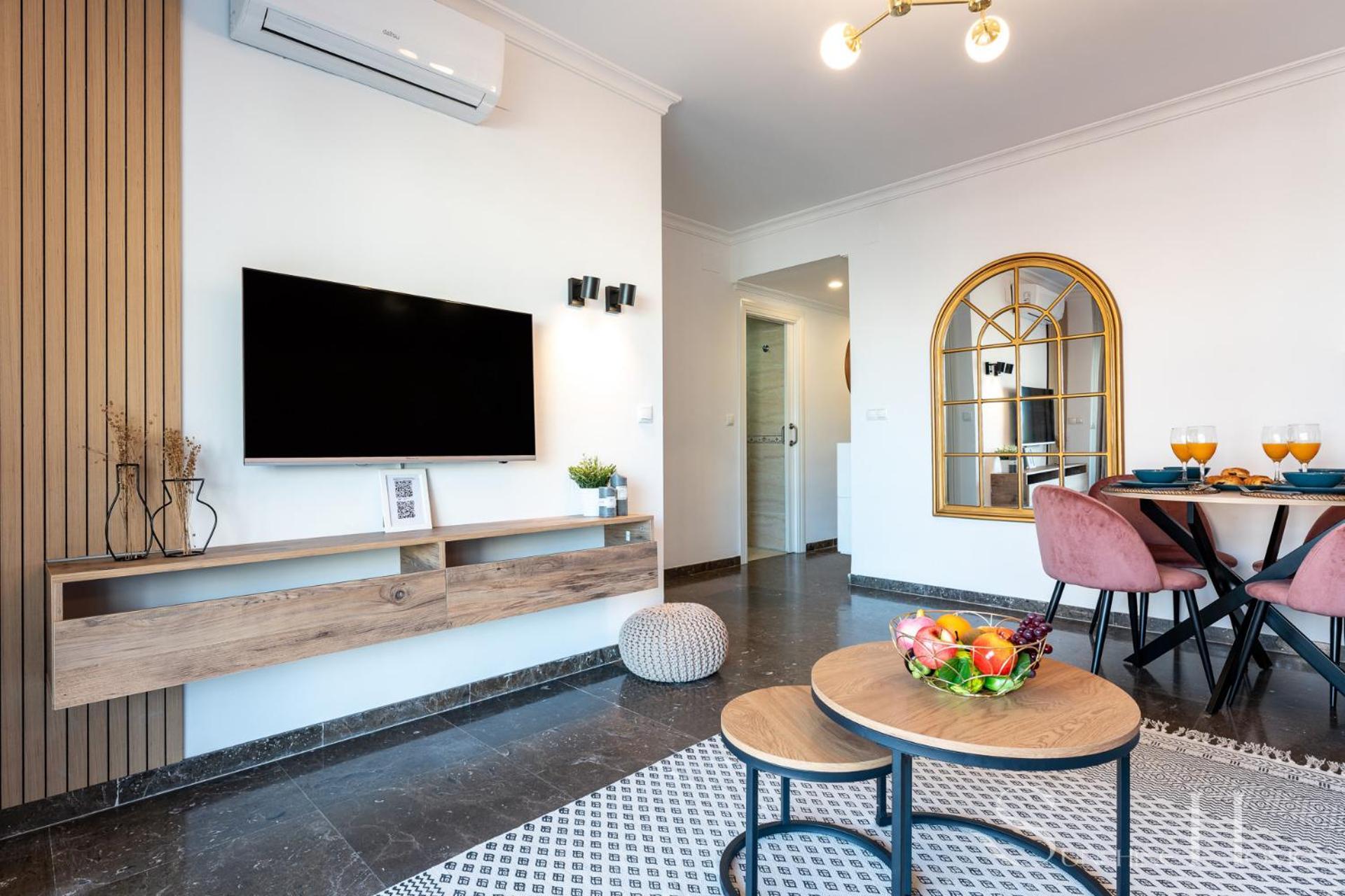 First Line , Cosy And Comfortable + Swimming Pool Torremolinos Buitenkant foto